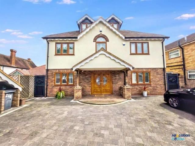 Farm for sale in Broxbourne, Hertfordshire