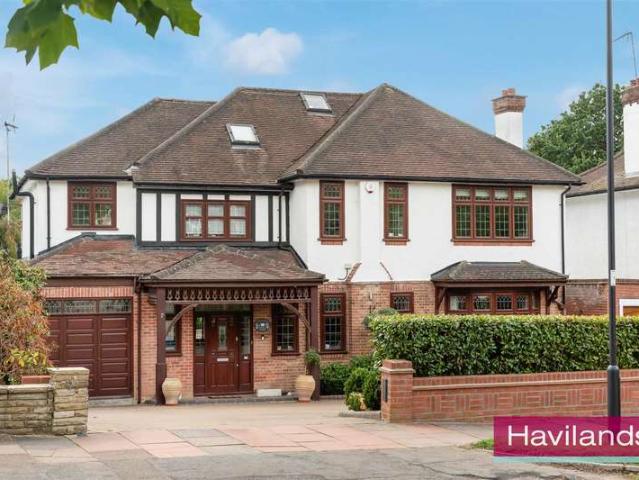 Farm for sale in Southgate, Greater London