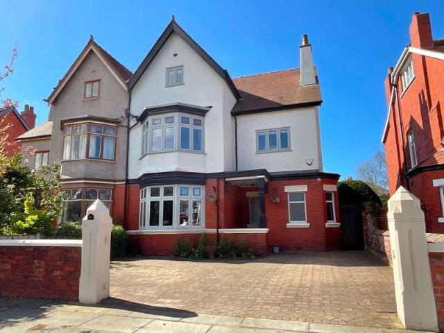 Farm for sale in Meols Cop, Southport