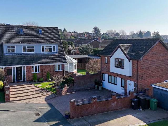Farm for sale in Kingswinford, West Midlands