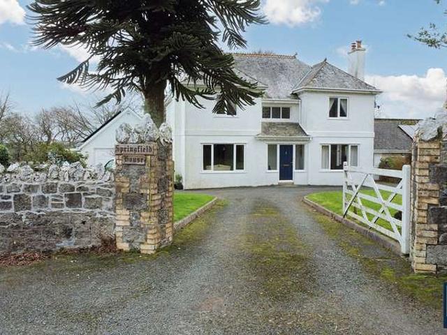 Farm for sale in Bray Shop, Cornwall