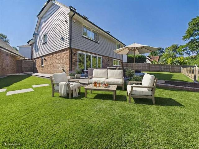 Farm for sale in Tilekiln, Guestling Green