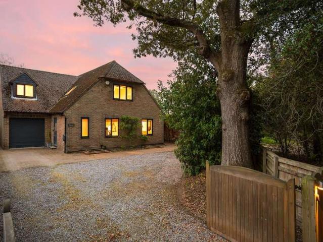 Farm for sale in Upper Bucklebury, Bucklebury