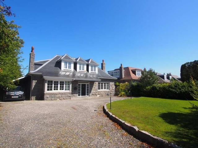 Farm for rent in Ballindoch, Scotland