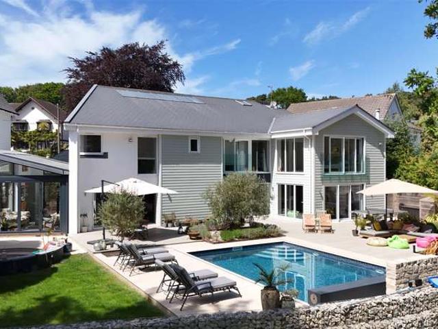 Farm for sale in Lilliput, Poole