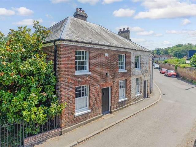 Farm for sale in Shoreham, The Butts