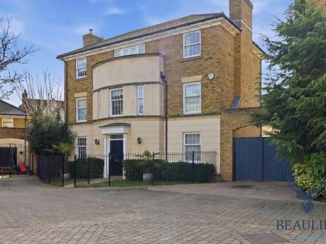 Farm for sale in Beaulieu Park, Chelmsford