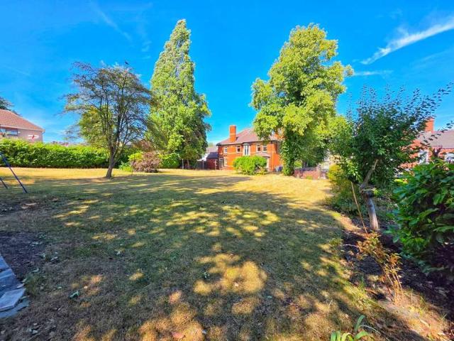 Farm for sale in Wombwell, South Yorkshire