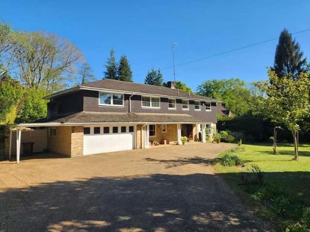 Farm for sale in Farnham Common, Buckinghamshire