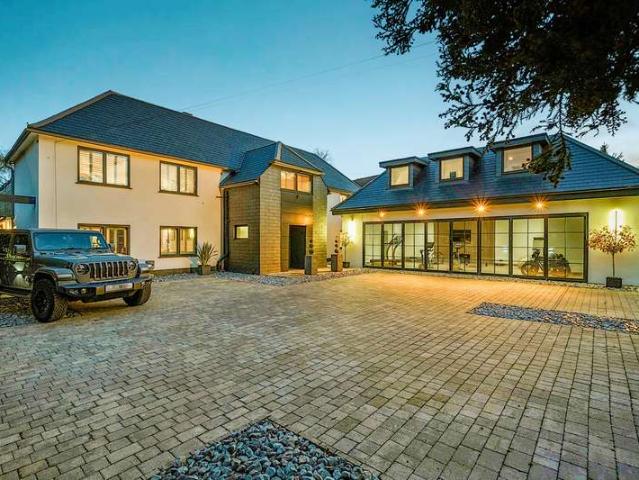 Farm for sale in Swallow, Buckinghamshire