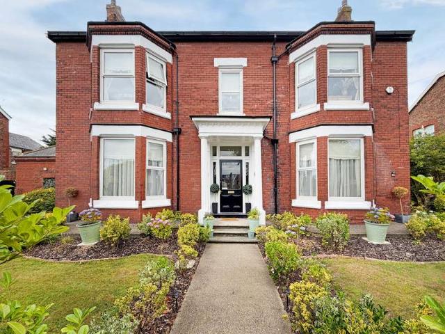 Farm for sale in Grange, Brierton