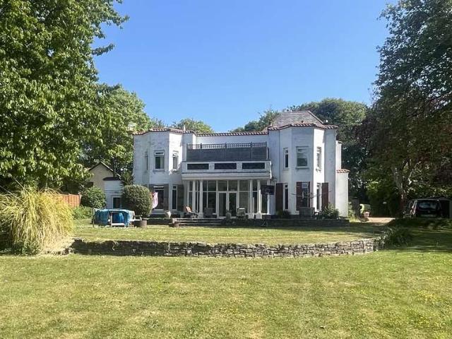 Farm for sale in Downend, Fareham