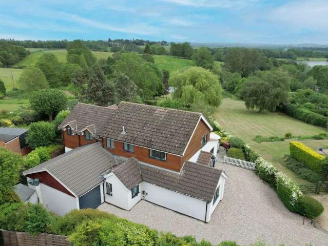 Farm for sale in New Bilton, Warwickshire