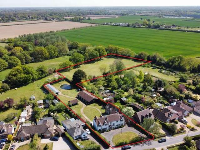 Farm for sale in Langham, Fordham Heath