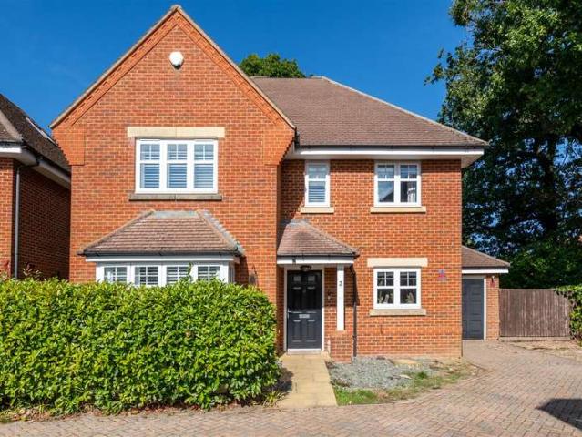 Farm for sale in Horley, Reigate and Banstead