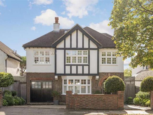 Farm for sale in Cottenham Park, Greater London
