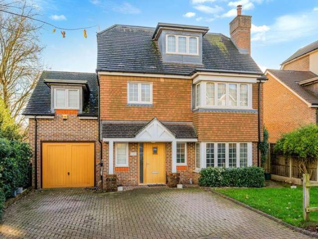 Farm for sale in Oxted, Hillview