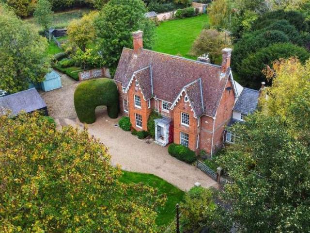 Farm for sale in Duton Hill, Essex