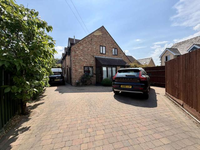 Farm for rent in Barway, Cambridgeshire