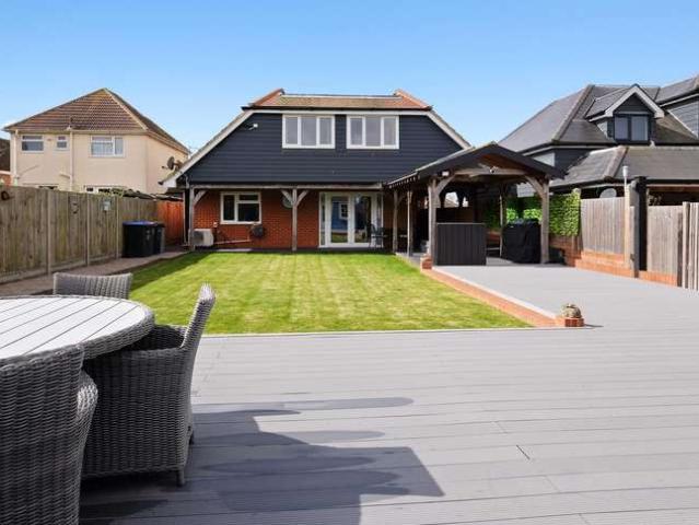 Farm for sale in Thurston Park, The Bridge