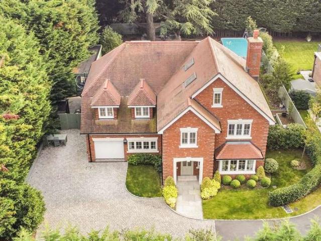 Farm for sale in Sonning