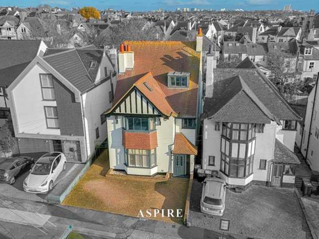 Farm for sale in Leigh on Sea, Southend-on-Sea