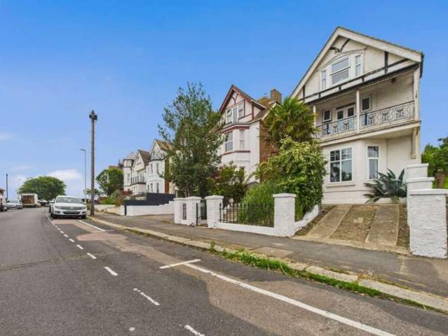 Farm for sale in Folkestone, East Cliff