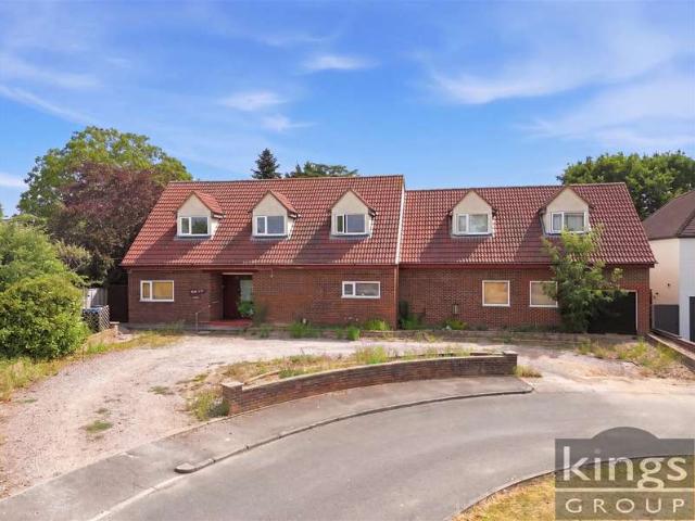 Farm for sale in Latton Bush, Harlow