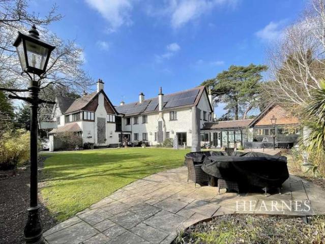 Farm for sale in Talbot Village, Bournemouth