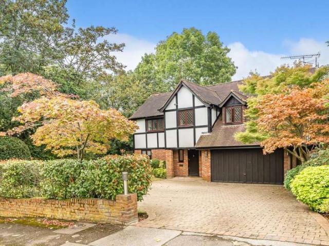 Farm for sale in London Borough of Barnet, Greater London