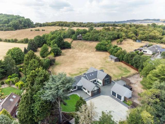 Farm for sale in Barton In Fabis, East Midlands