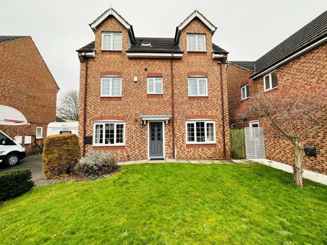 Farm for sale in Hut Green, Eggborough