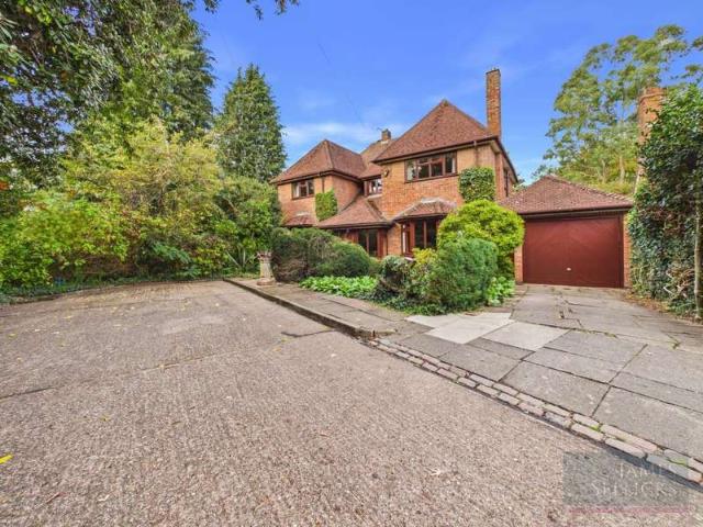 Farm for sale in Thurnby Lodge, Leicester