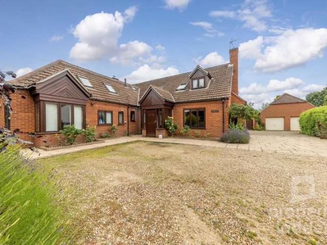 Farm for sale in Comers, Norfolk