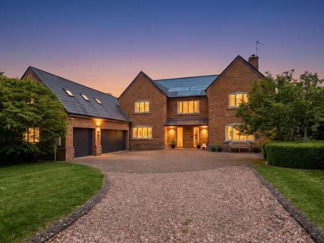 Farm for sale in Pickworth, Barholm
