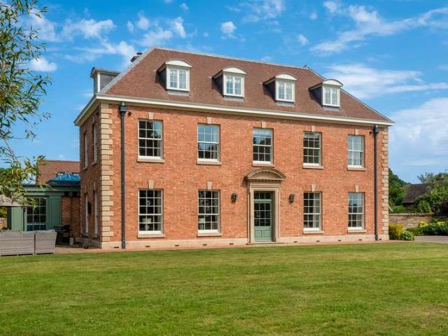 Farm for sale in Cliff Hill, Green Close