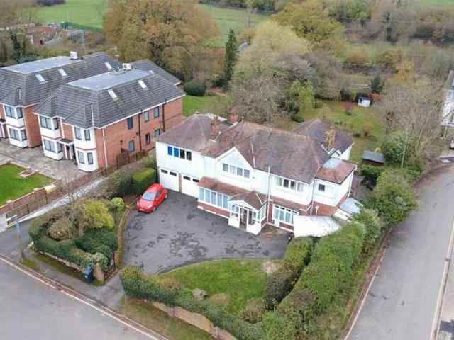 Farm for sale in Elstree and Borehamwood, Borehamwood