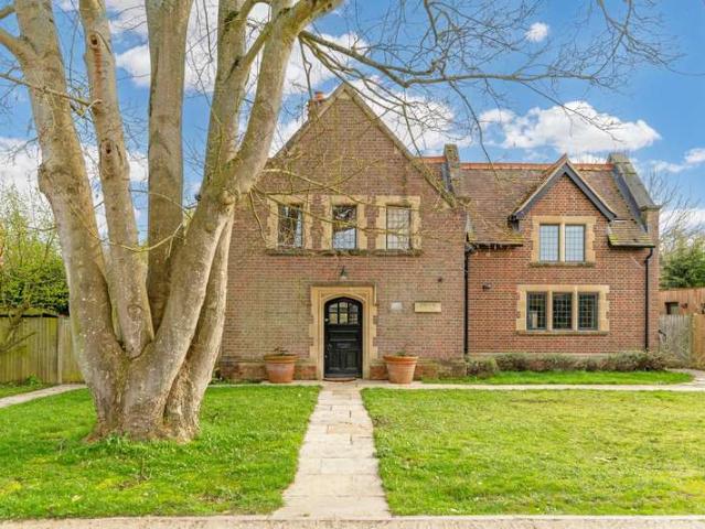Farm for sale in Bradfield, West Berkshire