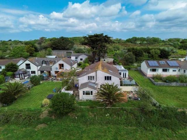 Farm for sale in Rosudgeon, Cornwall