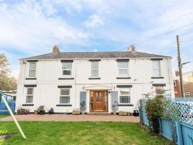 Farm for sale in High Handenhold