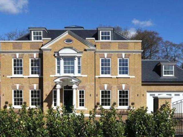 House for sale in Holtspur, Forty Green