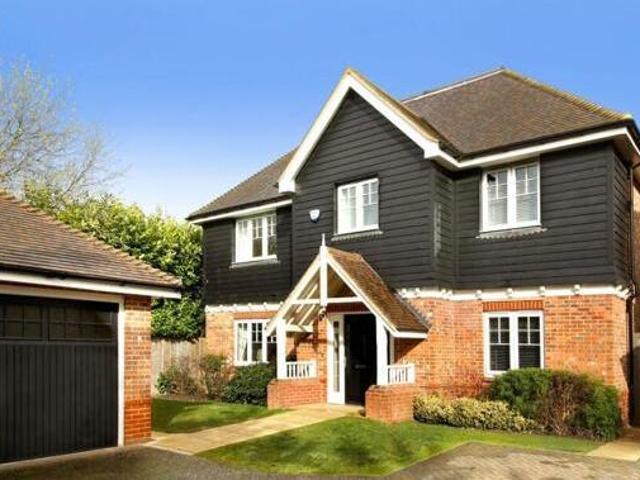 House for sale in Beaconsfield, Penn Bottom