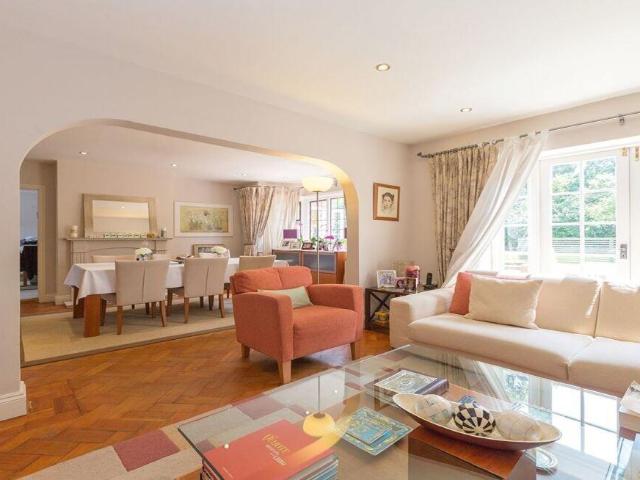 Flat for rent in Hendon