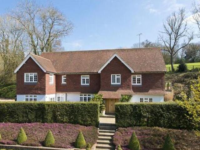 House for sale in Pachesham Park, Surrey