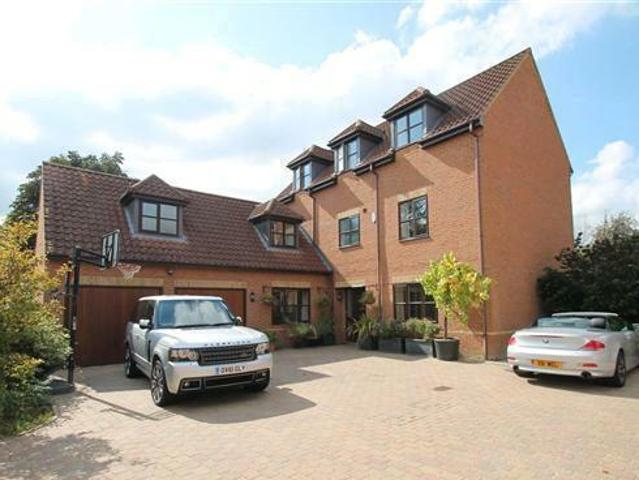 House for rent in Epping