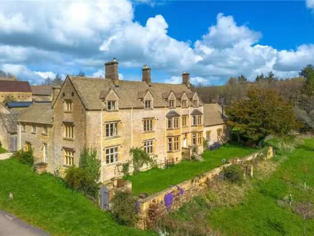 House for rent in Fossebridge, Gloucestershire