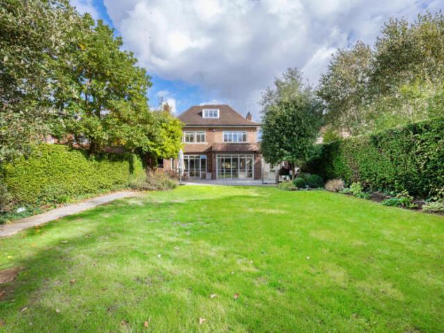 Farm for rent in Cat Hill, England