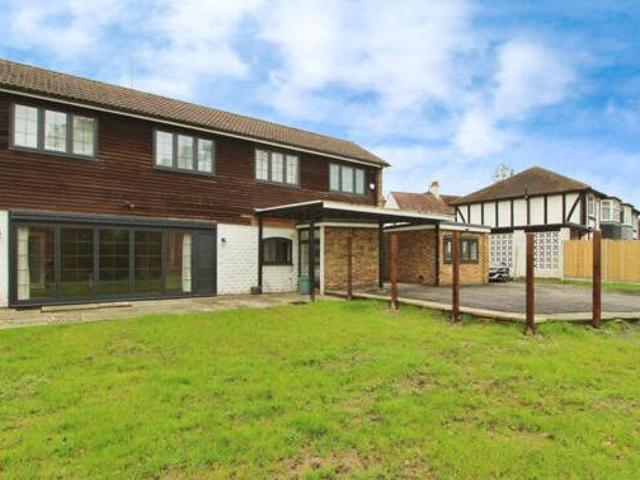 House for sale in Pinner, Greater London