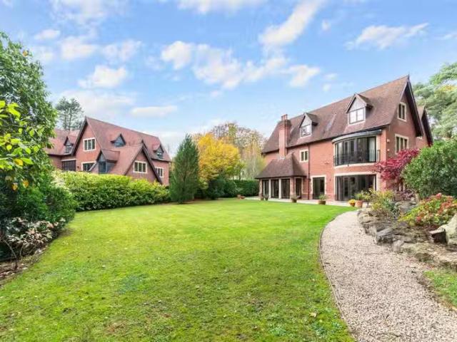 House for rent in Kingswood, School House