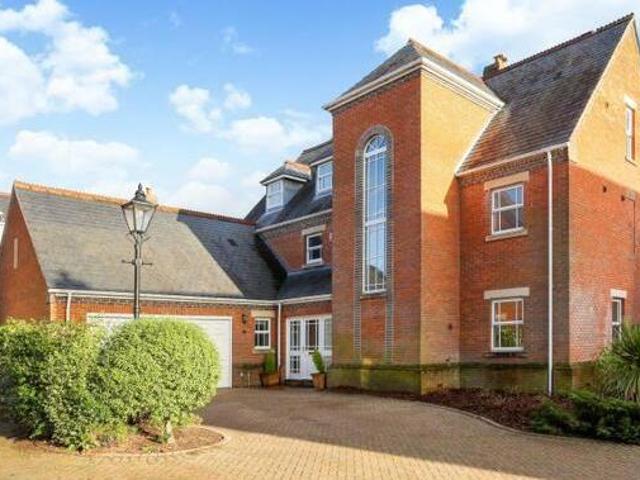 House for sale in Surrey